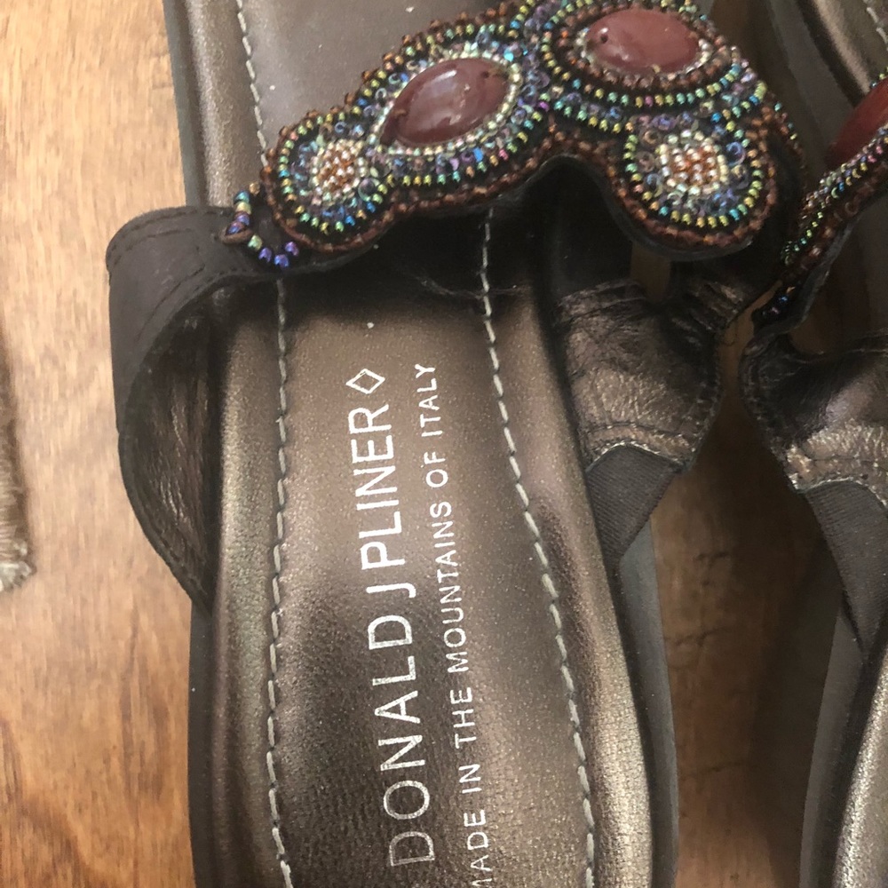 Jewelry for your feet sandal.